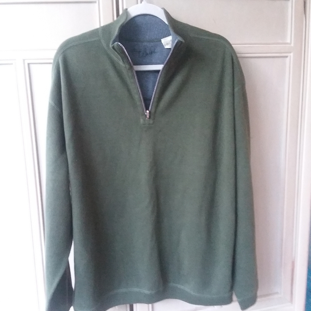 Tommy Bahama sweater soft and comfy